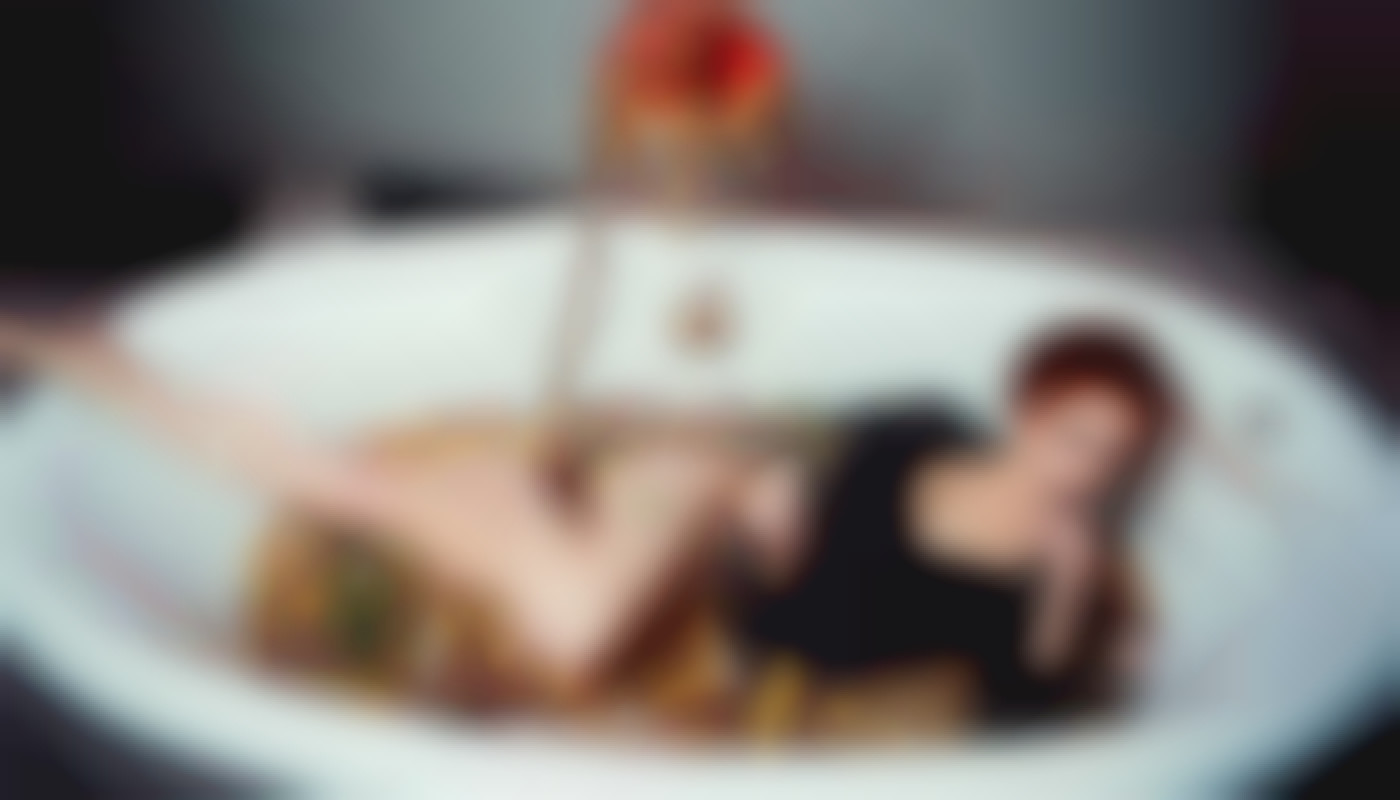 What are the best positions for making love with a curvy woman ?